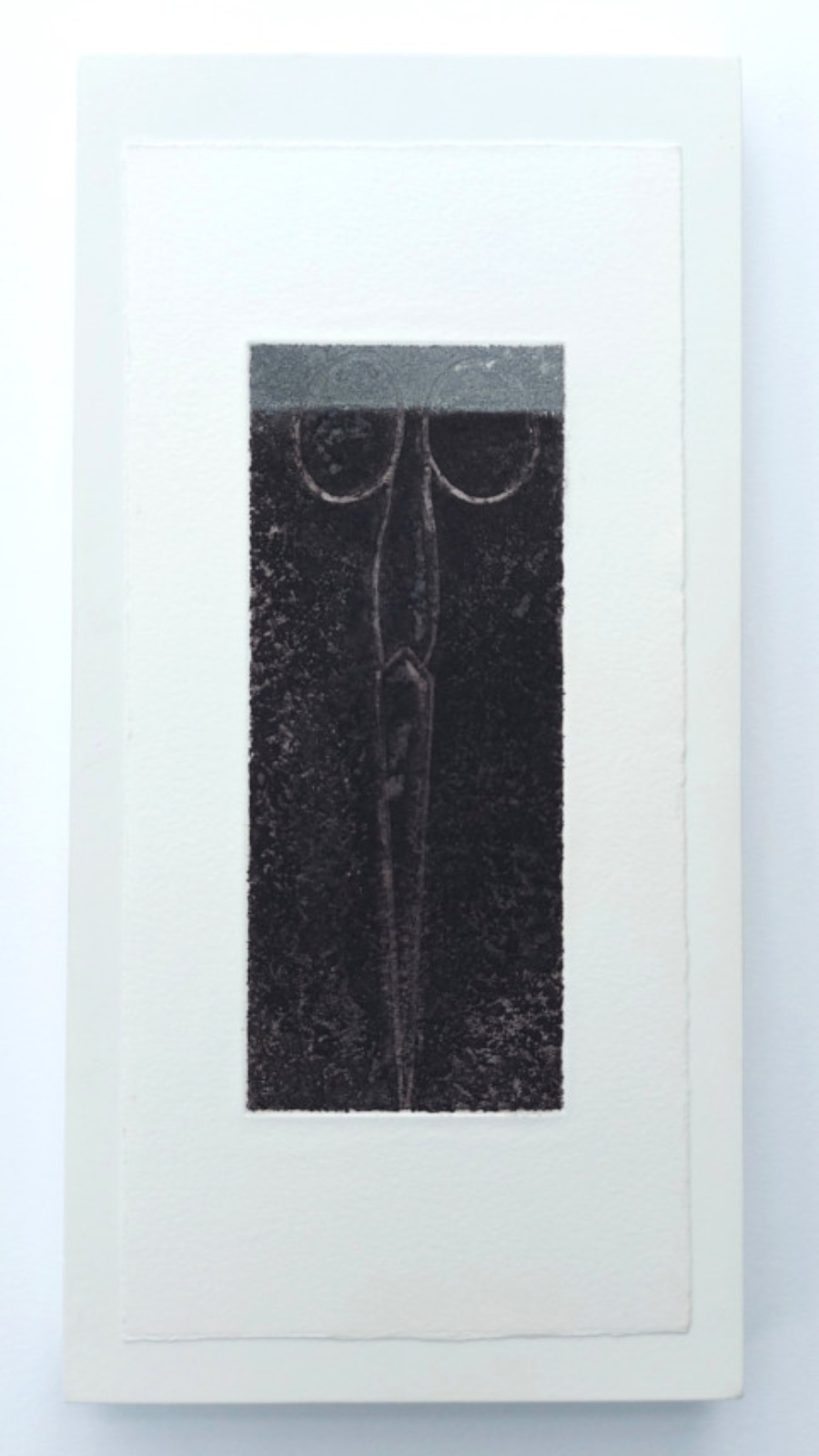 Etching of dressmaking scissors